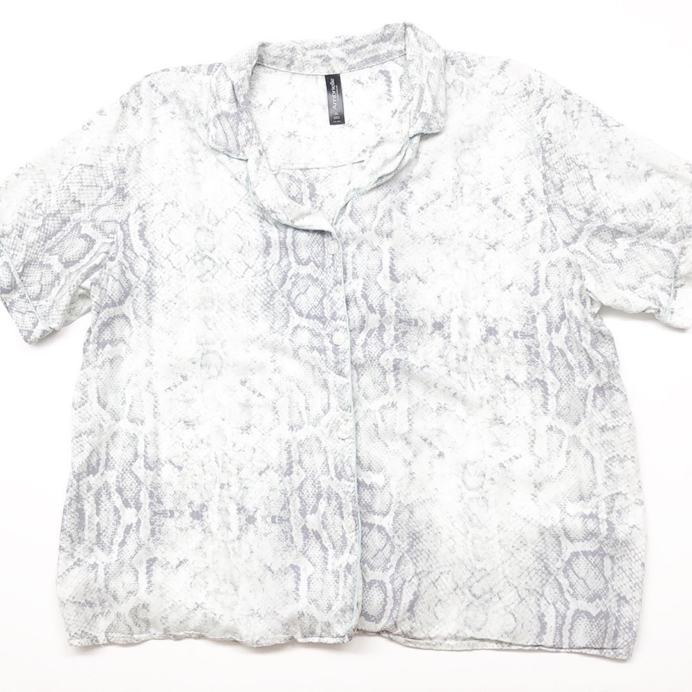 Ambrielle Sleepwear mint/gray reptile print button up pajama shirt